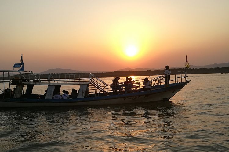 康辉旅游网<纯玩无自费>深圳出发宁波+天一阁+城隍庙+普陀山三大圣寺双飞4天3晚跟团游，特别安排入住一晚普陀山