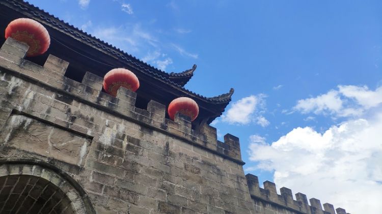 康辉旅游网深圳出发西安+壶口瀑布+大唐芙蓉园+不夜城+兵马俑+白鹿原回民街+袁家村双飞5天4晚跟团游，纯玩无购物