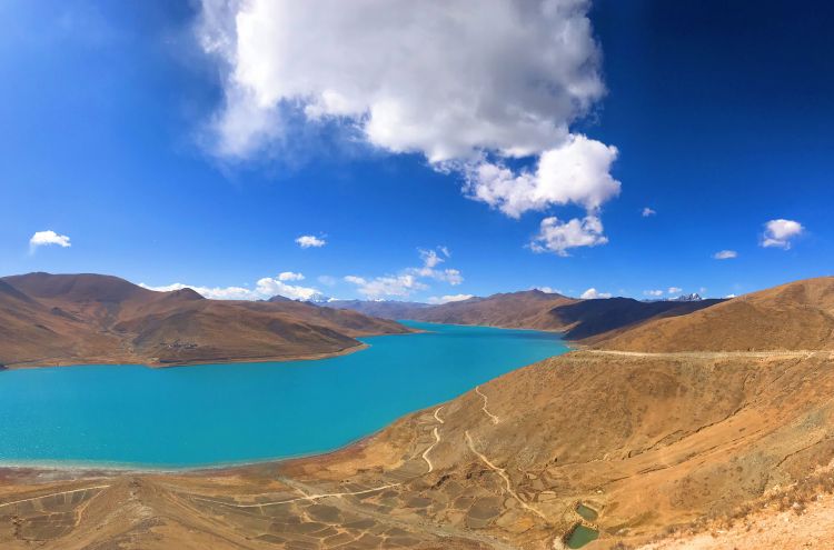 康辉旅游网拉萨往返，高原圣湖线路羊卓雍错（羊湖纯玩）半日游纯玩