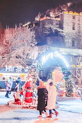 康辉旅游网<豪雅系列>深圳出发成都+九寨沟+黄龙+熊猫乐园5天4晚双飞团，20人VIP小团，无购物无自费，尊享2+1豪华座车