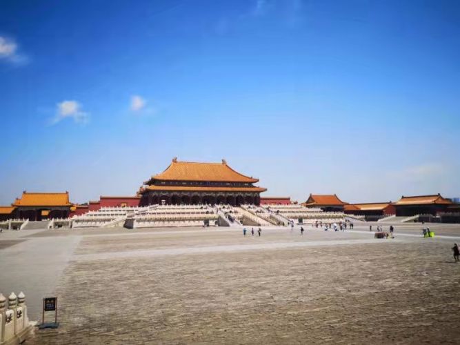 康辉旅游网<国内游 北京亲子游 全陪班>郑州起止 北京大手牵小手亲子双卧5日游，  故宫博物院、八达岭长城、颐和园、北京动物园+熊猫馆，中国科技馆或北京科学中心，军博或航博，清华大学或北京大学或其他双一流大学