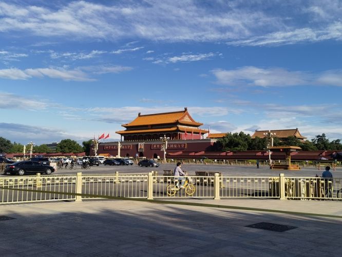 康辉旅游网<盛世中国>深圳出发北京+天安门+毛主席纪念堂+故宫+八达岭长城+恭王府+天坛+颐和园双飞5天4晚跟团游，外观鸟巢水立方+体验胡同游