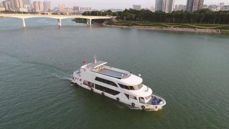 康辉旅游网【荣耀江山】 桂林+阳朔双飞5日游   四星船大漓江、印象·刘三姐、银子岩、古东瀑布、象鼻山、世外桃源、遇龙河双人漂