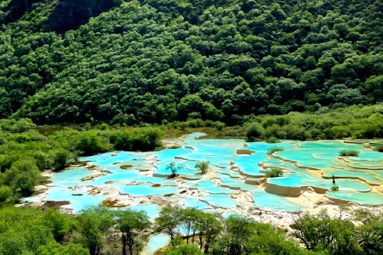 康辉旅游网青岛往返  <游九寨>四川成都、九寨沟、黄龙双飞双动6日
