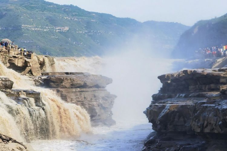 康辉旅游网<暑假特辑>深圳出发陕西西安+兵马俑+大雁塔广场+延安+壶口瀑布+枣园+黄帝陵双飞5天4晚跟团游，纯玩无购物，观看高家大院皮影戏+品六国宴