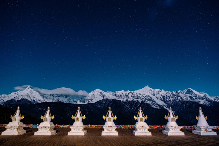 康辉旅游网【经典-寻迹南疆】广州往返乌鲁木齐进喀什出+库尔勒+阿克苏+和田双飞一动10天