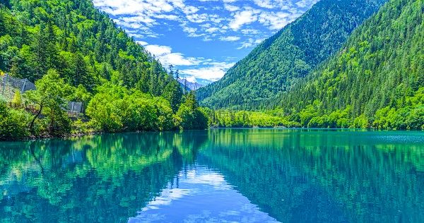 康辉旅游网【康辉自组 VIP小包团】四姑娘山、墨石公园、鱼子西、木格措、惠远寺、新都桥 双飞六日