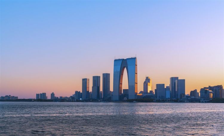 康辉旅游网<经典>盛世北京·广州出发·故宫+颐和园+恭王府+八达岭纯玩双飞五天游