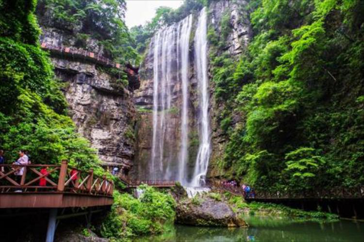 康辉旅游网武汉动车起止三峡大瀑布、清江画廊、两坝一峡、三峡大坝3日游