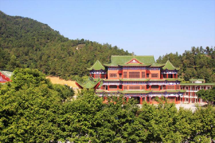 康辉旅游网<温泉 直通车>广州往返肇庆四会山湖温矿泉生态度假村3天2晚半自助游