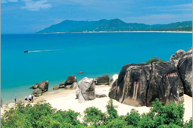 康辉旅游网A亲子臻选【三亚童趣度假】海南*三亚*亚特兰蒂斯水世界*直升机*西岛*双飞4日