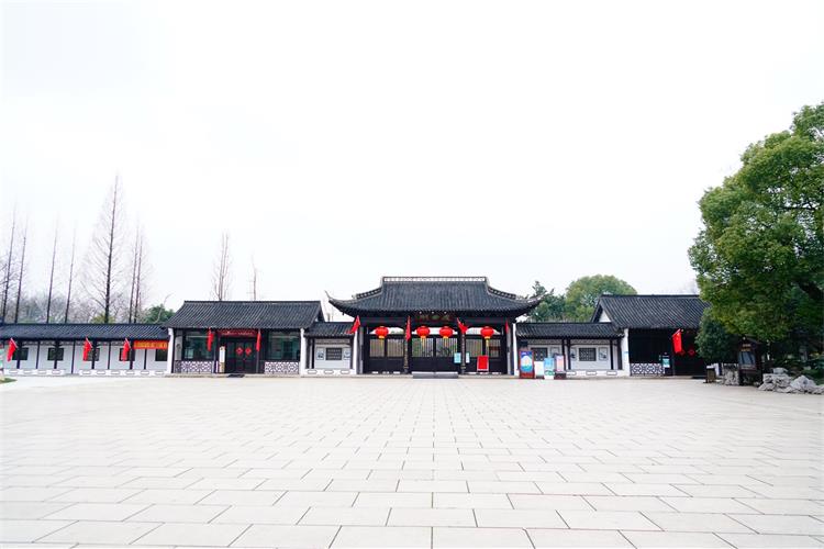 康辉旅游网广州往返华东四市，悬崖深坑•苏州尼依格罗，牛首山，南山竹海，鼋头渚6天5晚跟团游