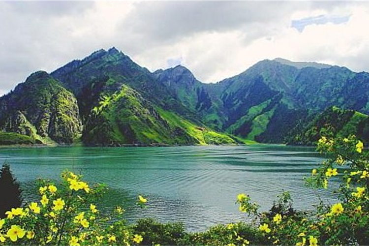康辉旅游网<康辉号>南北疆专列·广州出发哈密，新疆全景、甘南、阿坝 空调专列20天