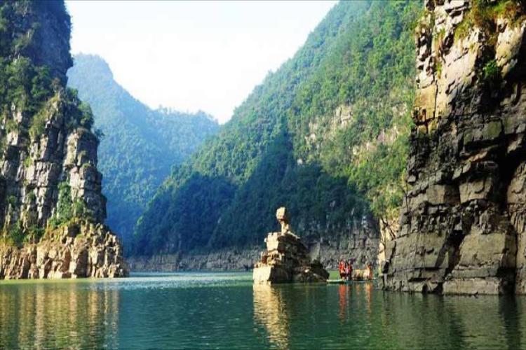 康辉旅游网<梦幻金秀> 广西金秀、圣堂山、圣堂湖、梧州百年商埠、富里桥风光动车4天