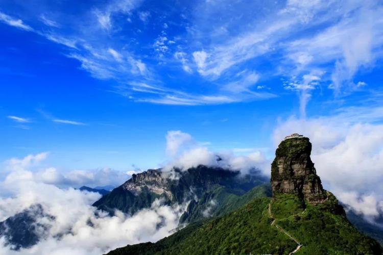 康辉旅游网<遇见>广州往返云上杜鹃·醉美乌江寨-贵州梵净山+镇远+茅台镇纯玩双动5天DYC