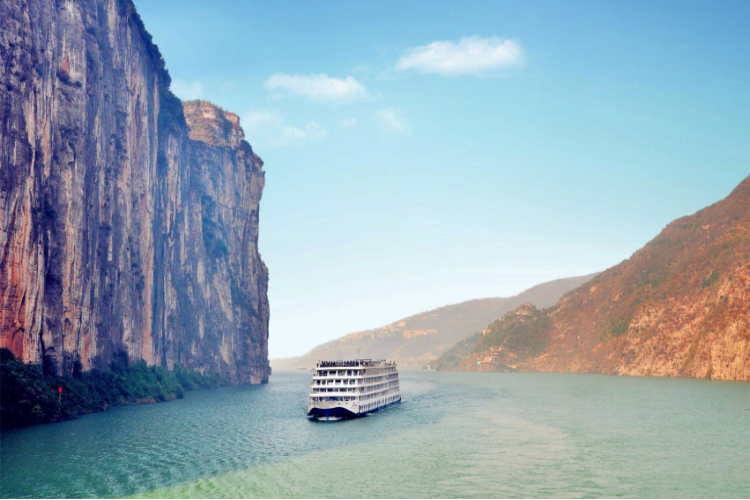 康辉旅游网<必发·经典船奇·下水>广州出发重庆+长江三峡星际阿波罗游轮+宜昌双动6天