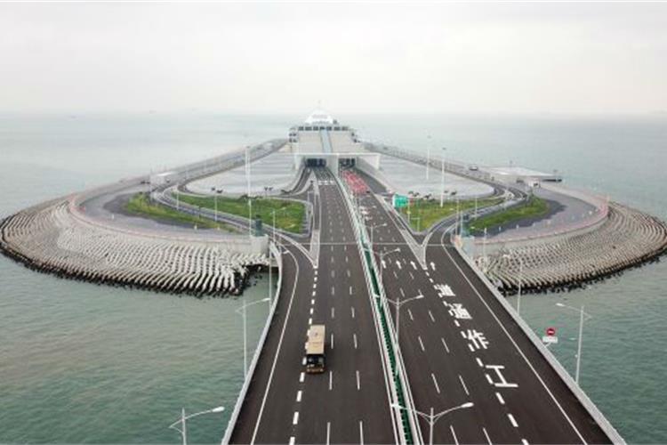 康辉旅游网<船游>浪漫珠海港珠澳大桥+日月贝+珠海渔女一天