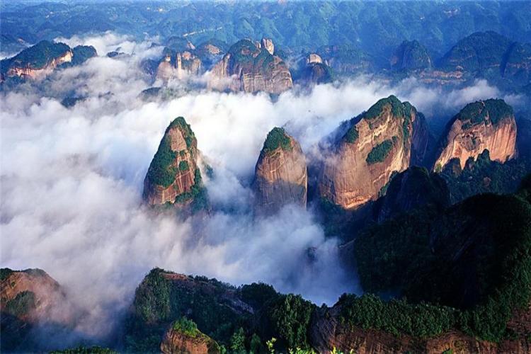 康辉旅游网<遇见>爱在崀山 兴安水街+新宁崀山+八角寨+辣椒峰+天一巷+夫夷江 动车3天