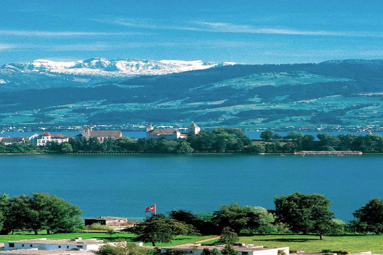 康辉旅游网<遇见欧洲>北欧四国碧海寻鲸+双海湾+冰岛13天（全国联运）