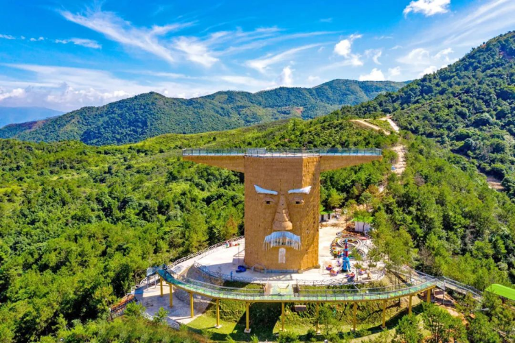 康辉旅游网【郊区出发】梅州客家小镇 老街 百年围龙屋 花萼楼 非遗 特惠3天游