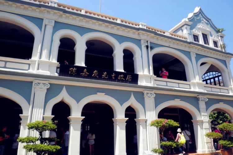 康辉旅游网潮汕出发福建泉州西沙湾+开元寺+西街+德化石牛山动车往返3天2晚跟团游