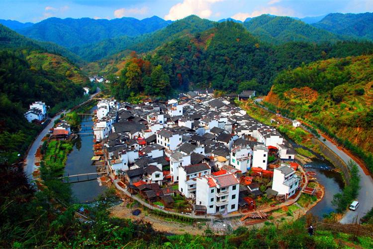 康辉旅游网广州双飞景德镇，塔川赏枫、守拙园、婺源篁岭晒秋、 石城赏枫、双飞四天跟团游