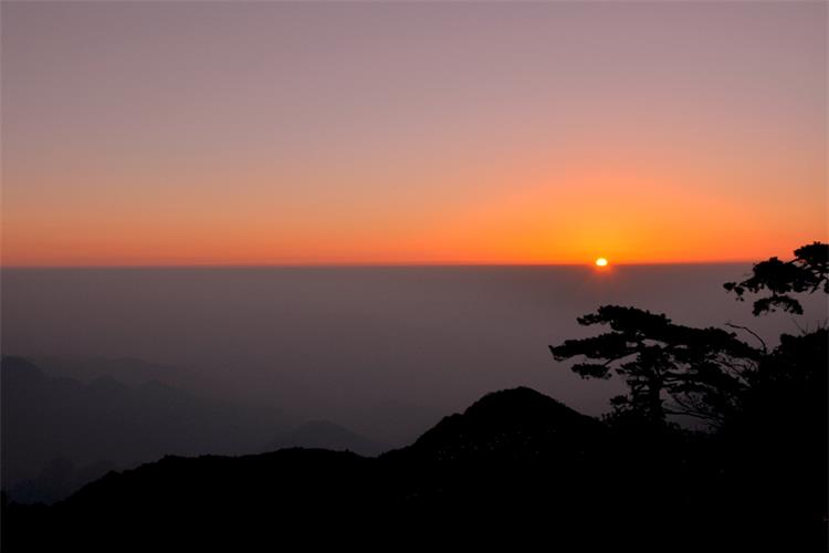 康辉旅游网广州出发南昌、望仙谷、三清山、滕王阁、三叠泉、婺源篁岭、景德镇高铁五天