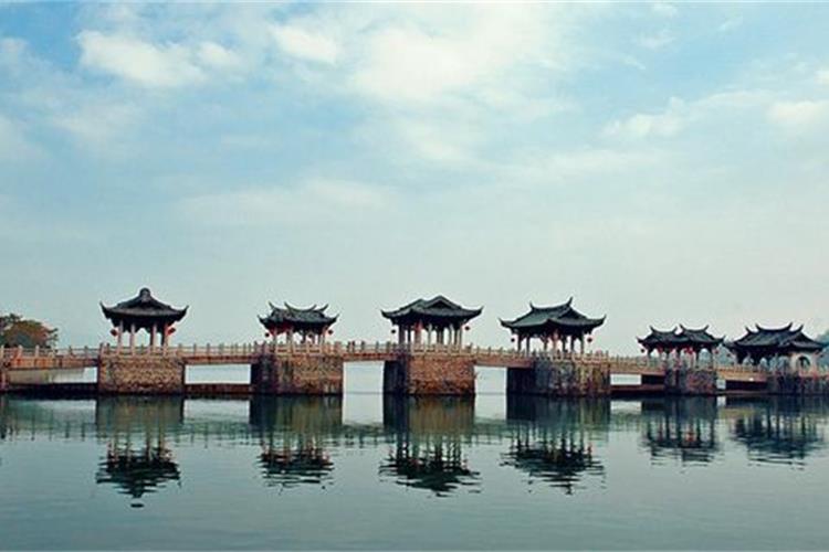 康辉旅游网【潇洒行】广州往返潮汕古城&丰顺鹿湖温泉 纯玩3天