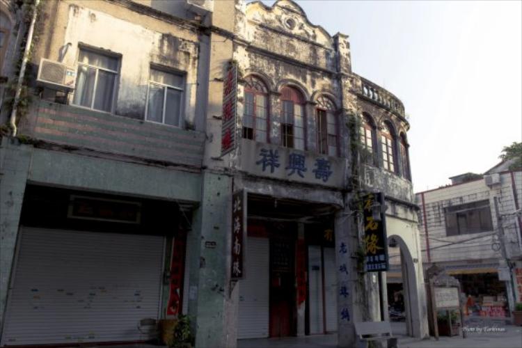 康辉旅游网广州往返，畅游桂西南 百魔洞+德天瀑布+古龙山大峡谷+银滩动车5天（二次确认）