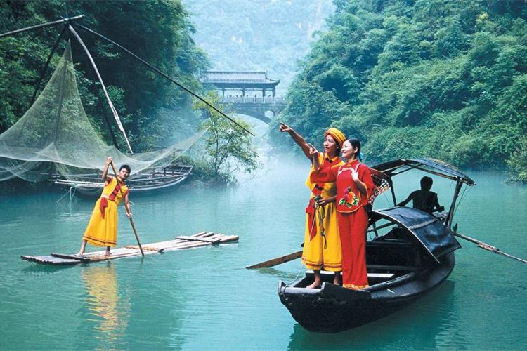康辉旅游网武汉起止清江画廊、船进三峡人家2天1晚跟团游
