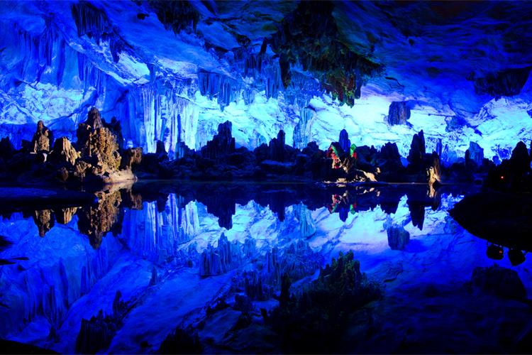 康辉旅游网【兴坪佳境】广西桂林+兴坪漓江+阳朔+象鼻山+银子岩+世外桃源高铁4日3晚跟团游