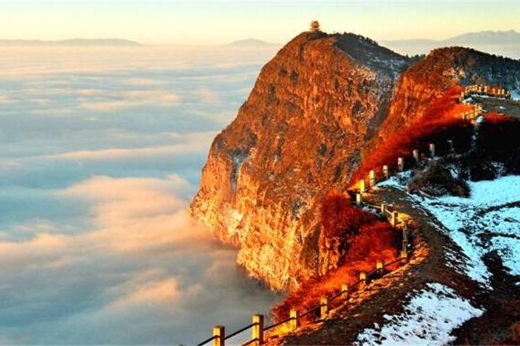 康辉旅游网潮汕出发-成都乐山大佛峨眉山金顶都江堰九寨沟双飞双动7天6晚跟团游<天府之国>