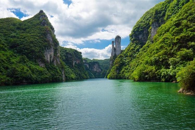 康辉旅游网潮汕出发贵州瀑布荔波大小七孔西江千户苗寨镇远古镇双飞6天5晚跟团游<一路黔行>