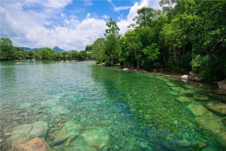 康辉旅游网<潇洒行>（韶关21℃夏天）广州往返翁源冷泉滩清凉一夏，连住2晚韶关市区纯玩3天