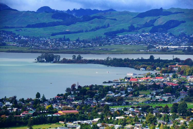 康辉旅游网0120澳洲名城墨尔本+悉尼【南北岛】出海捕鲍鱼&龙虾14天