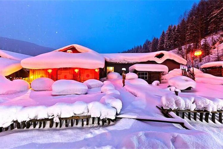 康辉旅游网<雪国列车>广州往返黑龙江+吉林+辽宁+漠河北极村+长白山+中国雪乡四卧13天