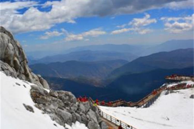 康辉旅游网<必发><惠享丽大香>广州直飞丽江、丽江古城、玉龙雪山、香格里拉纯玩双飞6天