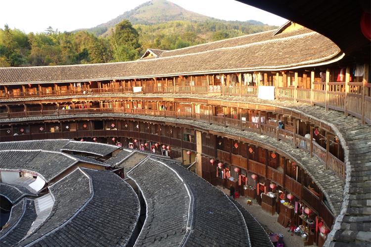 康辉旅游网<特惠>广州往返海柿蜃楼永定初溪土楼、东山岛、泉州西街、苏峰山环岛路双动5天