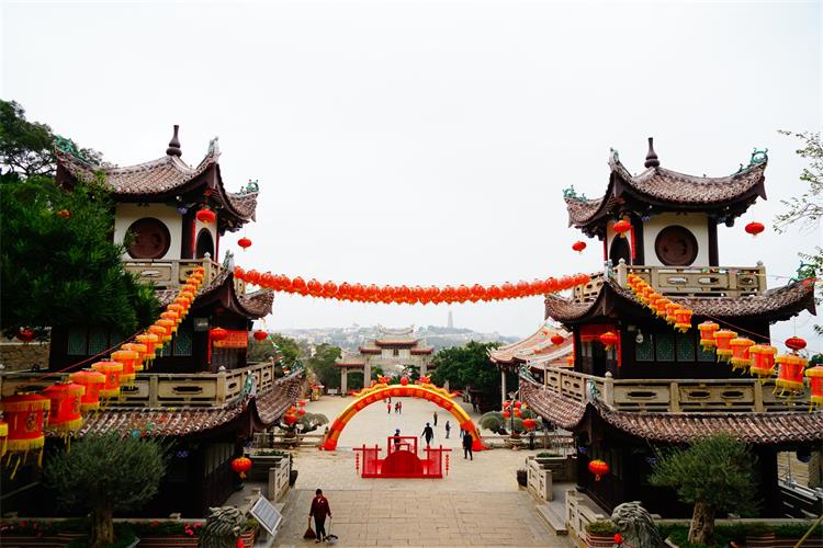 康辉旅游网广州往返福建泉州西街、蟳蜅村、福州三坊七巷、平潭岛、湄洲岛纯玩双动5天，舒享闽南