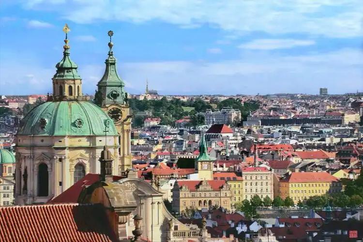 康辉旅游网<东欧·四国>奥捷斯匈+布拉格五星+多瑙河畔纯玩一价全含10天（深圳HU）