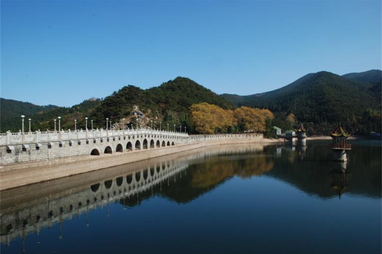 康辉旅游网<必发>【仙韵江西】庐山、鄱阳湖石钟山、景德镇、婺源篁岭、望仙谷5日游
