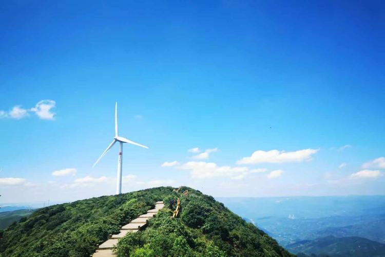 康辉旅游网<经典>ZM广州出发贵州乌蒙大草原.全景黔西南兴义万峰林、马岭河大峡谷双动4天