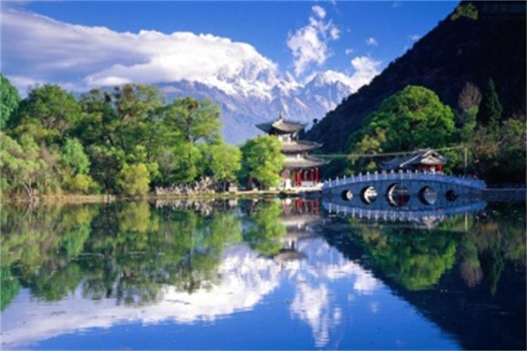 康辉旅游网<必发><悠享昆大丽>广州往返云南昆明  大理丽江、玉龙雪山、蓝月谷双飞6天