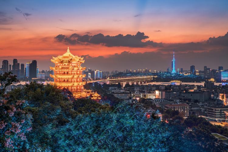 康辉旅游网<特惠><荆风楚韵>广州往返岳阳、洪湖、武汉、赤壁、襄阳、潜江小龙虾双动4天