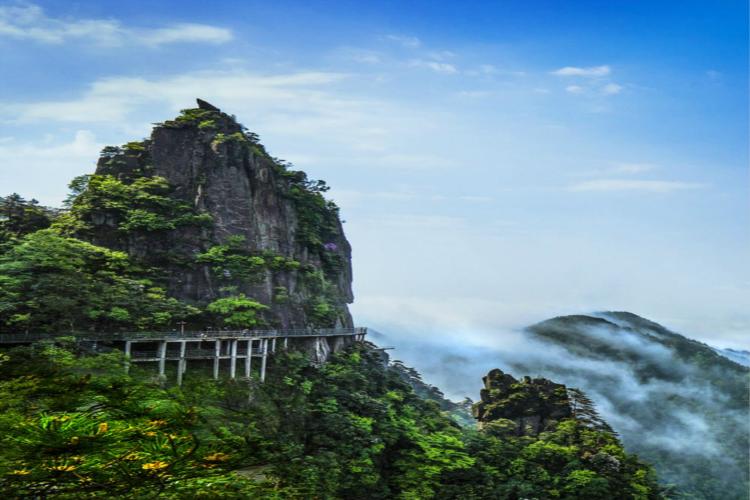 康辉旅游网广州往返 羊狮慕、仙女湖、明月山、宜春鼓楼、温汤古镇高铁五日