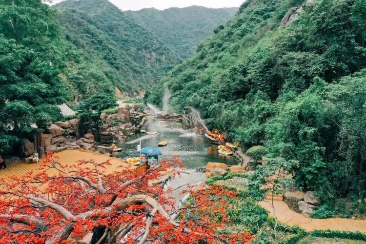 康辉旅游网【冬瓜丰收节】广州往返清远玄真云溪九瀑、荷乡世界、赠送黑皮大冬瓜、含餐纯玩1天