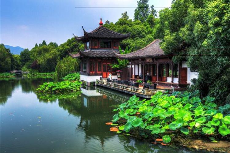 康辉旅游网广州出发华东，周庄、朱家角古镇、鲁迅故居、西湖、秦淮河、复旦大学双飞六日