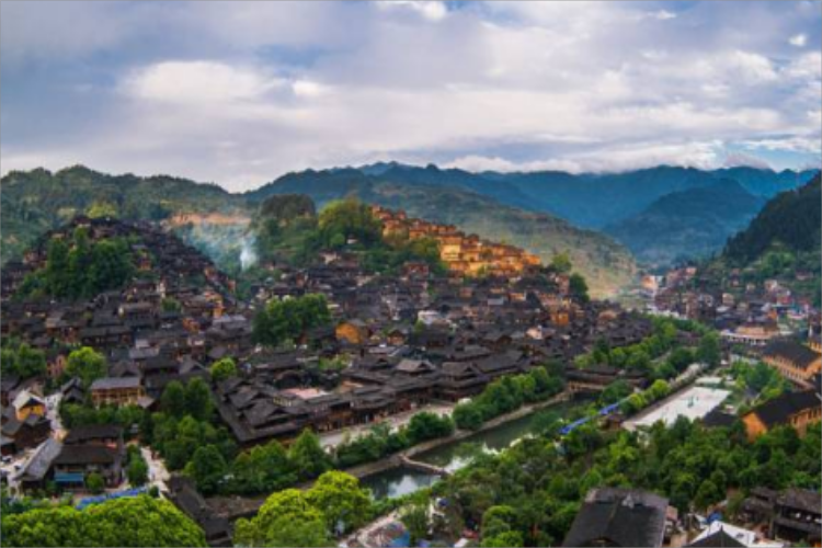 康辉旅游网<抵玩贵州>广州往返双动5天，黄果树+荔波大小七孔+西江+龙里油画草原+青岩古镇