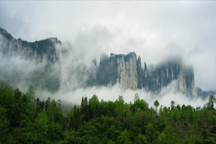 康辉旅游网<经典>天赐恩施 广州往返 屏山大峡谷、恩施大峡谷、地心谷纯玩双高五天四晚跟团游