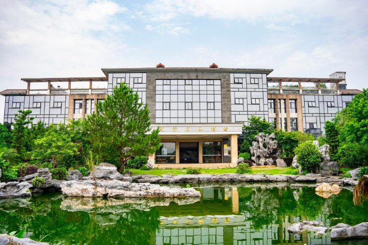 康辉旅游网【英德.直通车】广州往返英德英石园石头酒店纯玩3天2晚，纯玩无自费，食足3餐